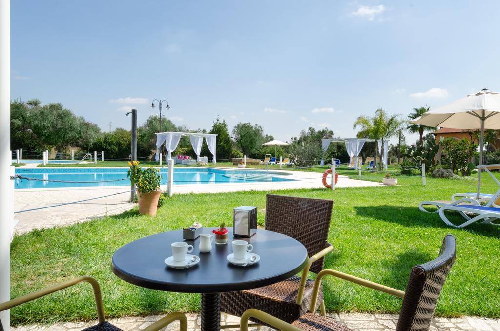 Tenuta La Baronessa Resort Tuglie Esterno foto