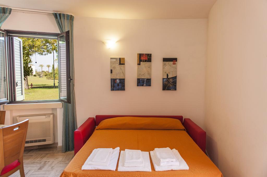 Tenuta La Baronessa Resort Tuglie Esterno foto
