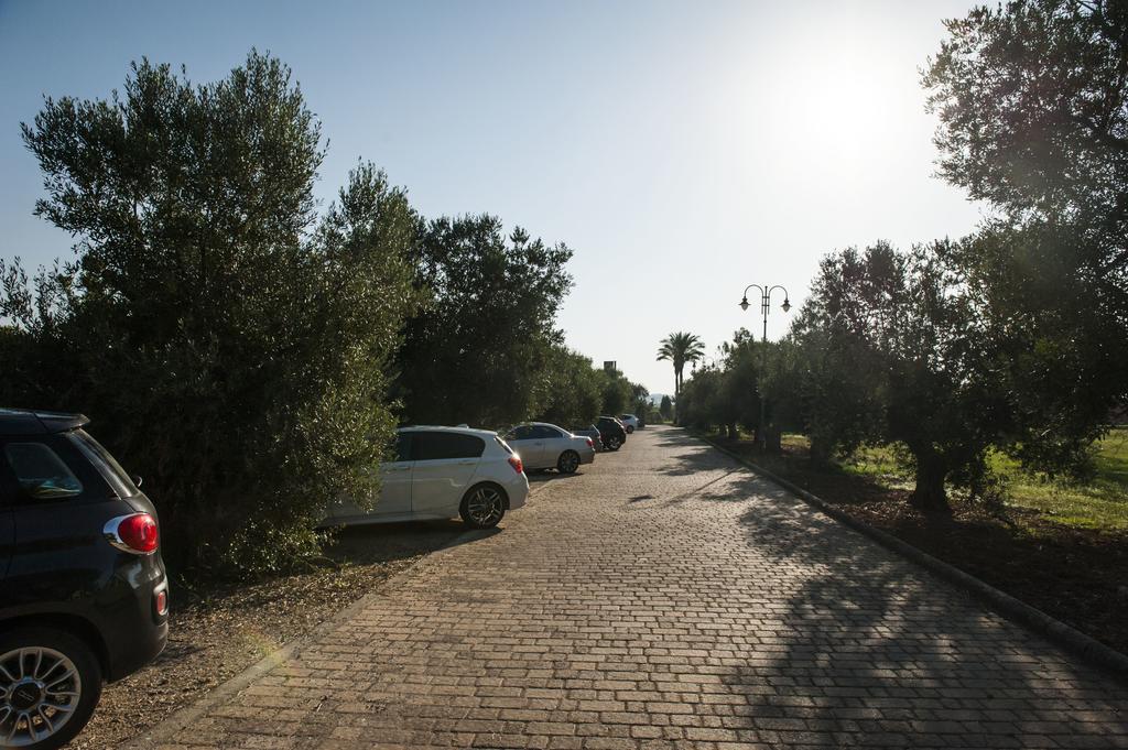 Tenuta La Baronessa Resort Tuglie Esterno foto